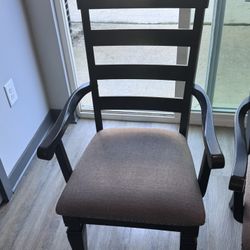 4 Brand New Dining Chairs – Never Used