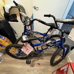 Huffy Rock It 20 inch Bike - Royal Blue