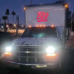 1997 Chevrolet 3500HD 14ft Box Truck W/Lift Gate