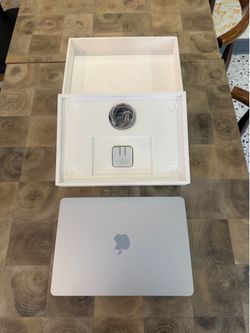 13’ 2025 MacBook Air M4 512GB with AppleCare+