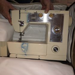 Vintage Sewing Machine J1460