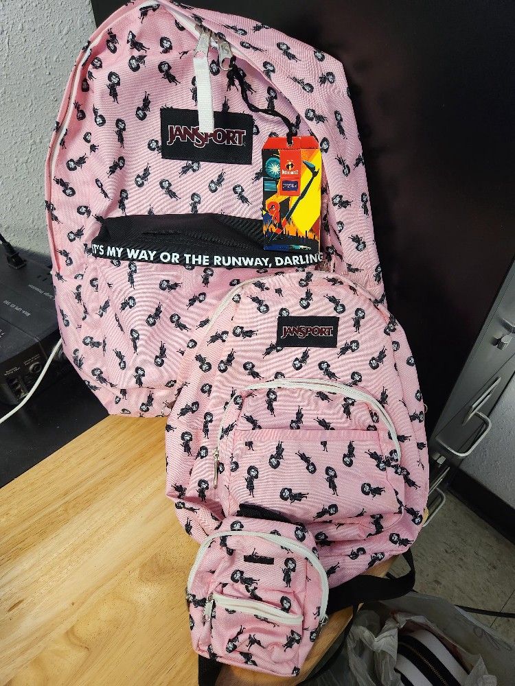 edna mode jansport backpack (Incredibles Edna) The Mini Break is a compact pouch designed to keep your small essentialslike earbuds Edna Mode Jansport Backpack JanSport