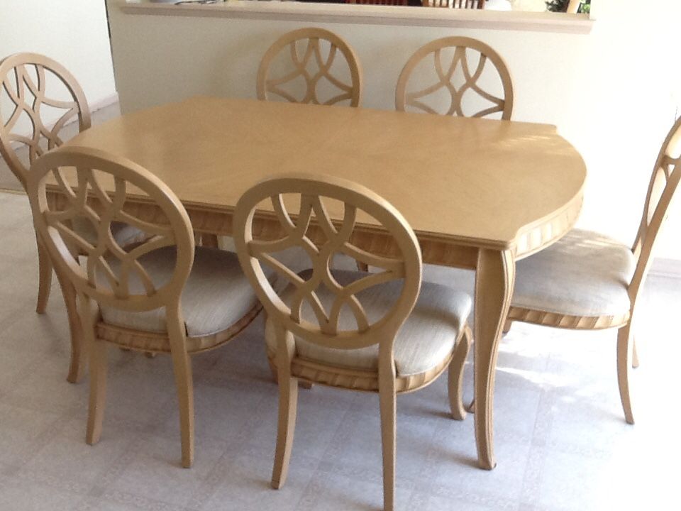 Broyhill Kitchen Table Dining Room Table