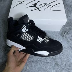 Jordan 4 White Thunder