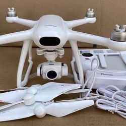 Pro Drones with Camera，3-Axis Gimbal GPS Quadcopter with 2KM FPV Transmission Range