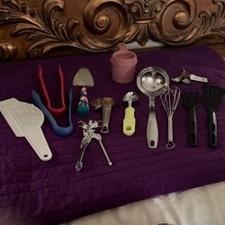 KITCHEN UTENSILS 