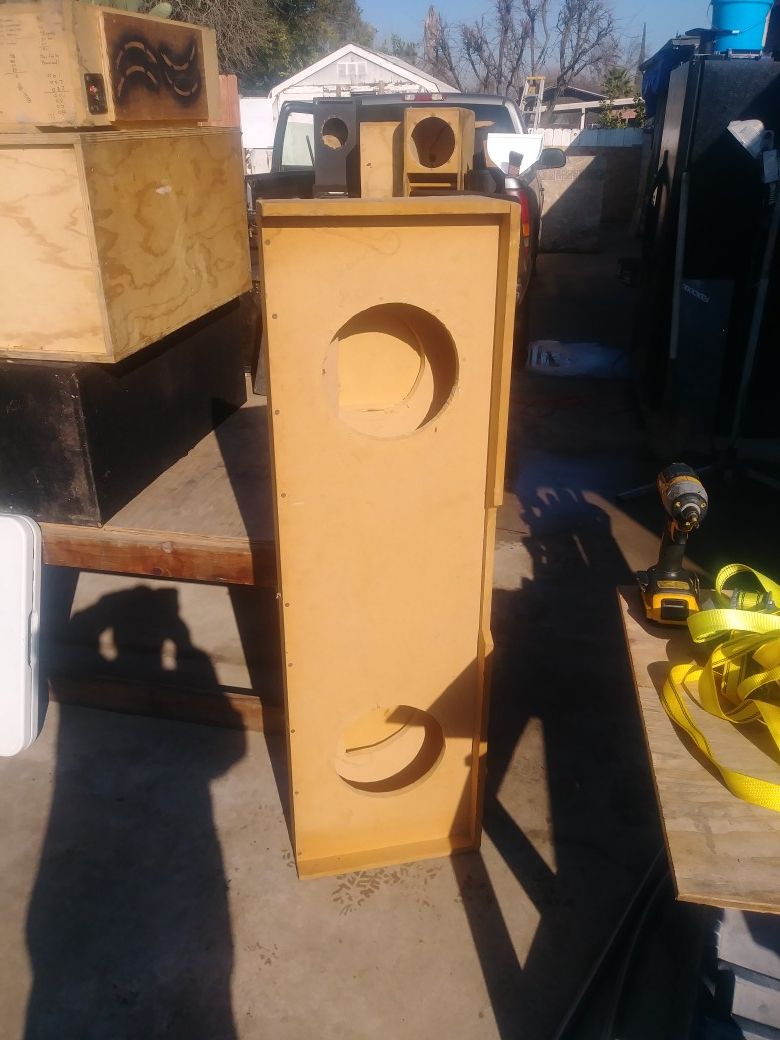 Used 2-10s enclosure box for truck...you must have a look and try it out. 40.00 Pick up only