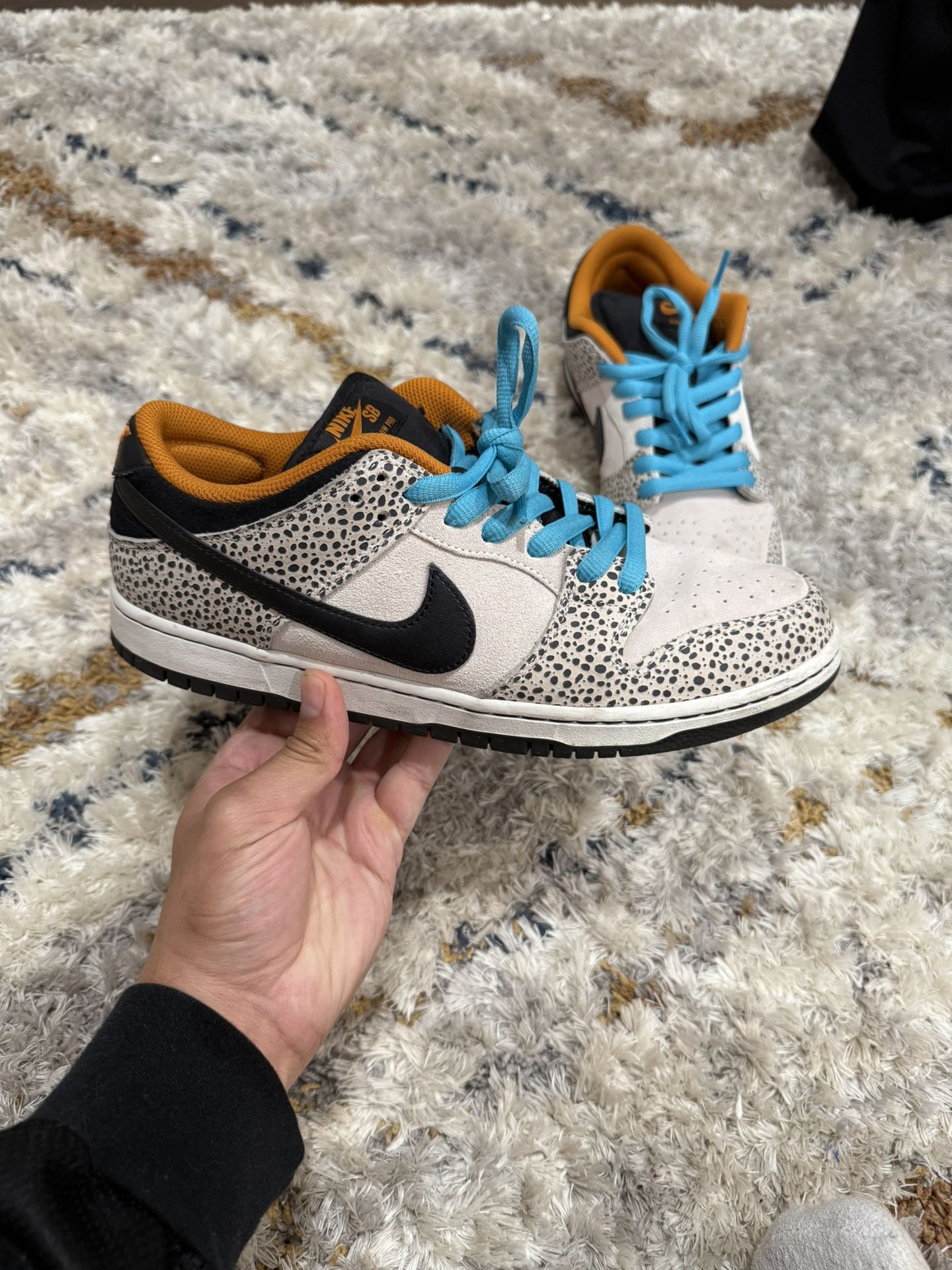 Nike SB dunk Lows Electric Pack