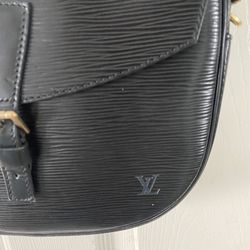 Louis Vuitton Crossbody $460