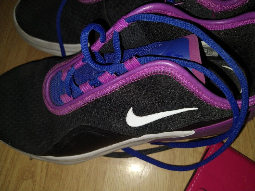 Women's And Mens Shoes