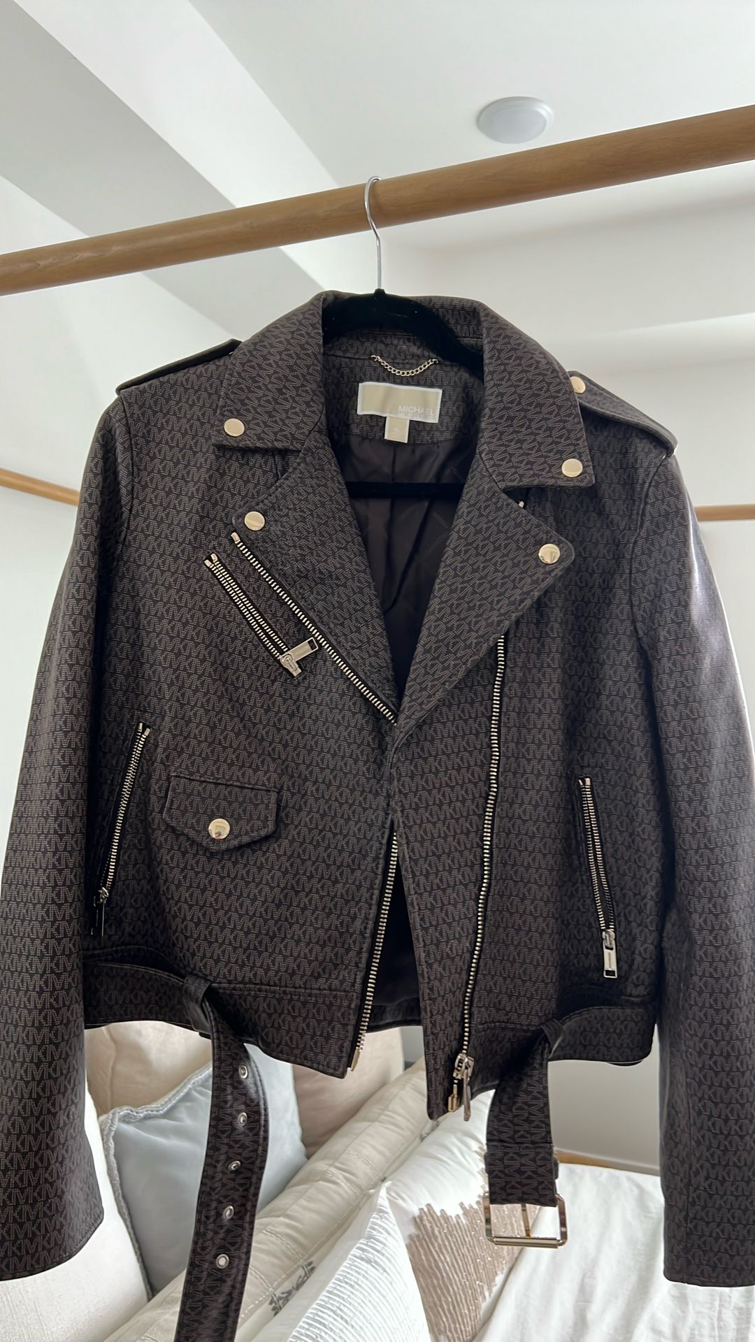 Ladies Michael Kors Leather Jacket brown / Gold Zippers/snaps