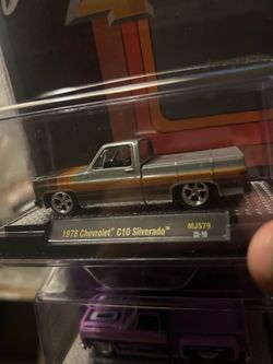 M2 Machines 1978 Chevrolet C10 Silverado Die-Cast