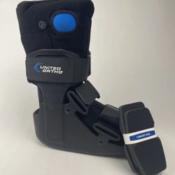 United Ortho USA14115 Short Air Cam Walker Fracture Boot, Medium, Black - 190