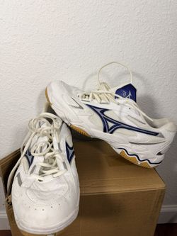 Mizuno Indoor Court Shoes Men’s US 12.5 White Blue Volleyball Gum Sole