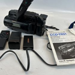 Sony CCD-TR91 Black Video 8 Handycam Steady Shot 10X Optical Zoom Camcorder 