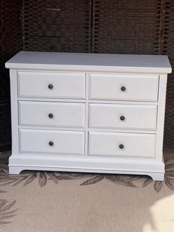 New classic bay front White 6 drawers youth dresser