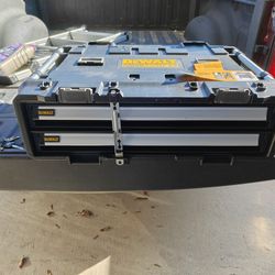 DeWalt DXL tool box