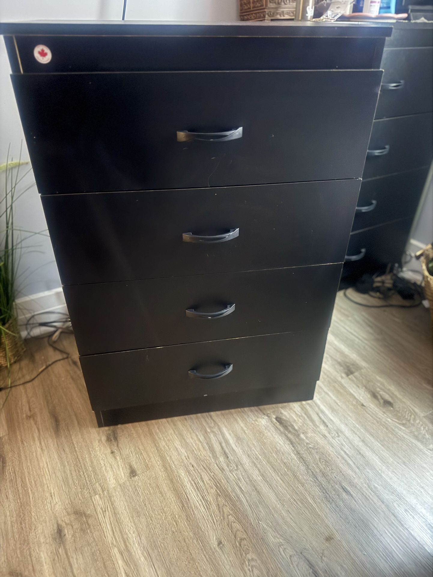 4 Drawer Dresser For Quick Sale