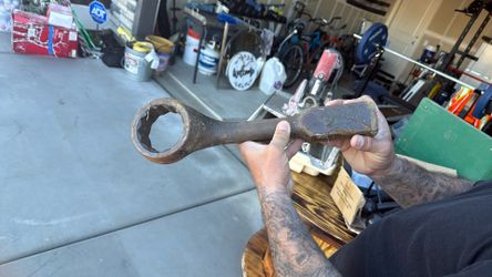 2 5/8 Hammer Wrench