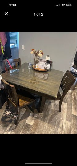 Kitchen table