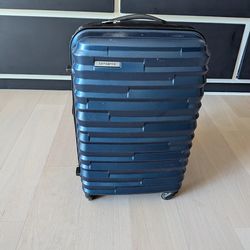 MSRP $260  11x16x27in Like New Samsonite Ziplite 4.0 Hardside Spinner Luggage