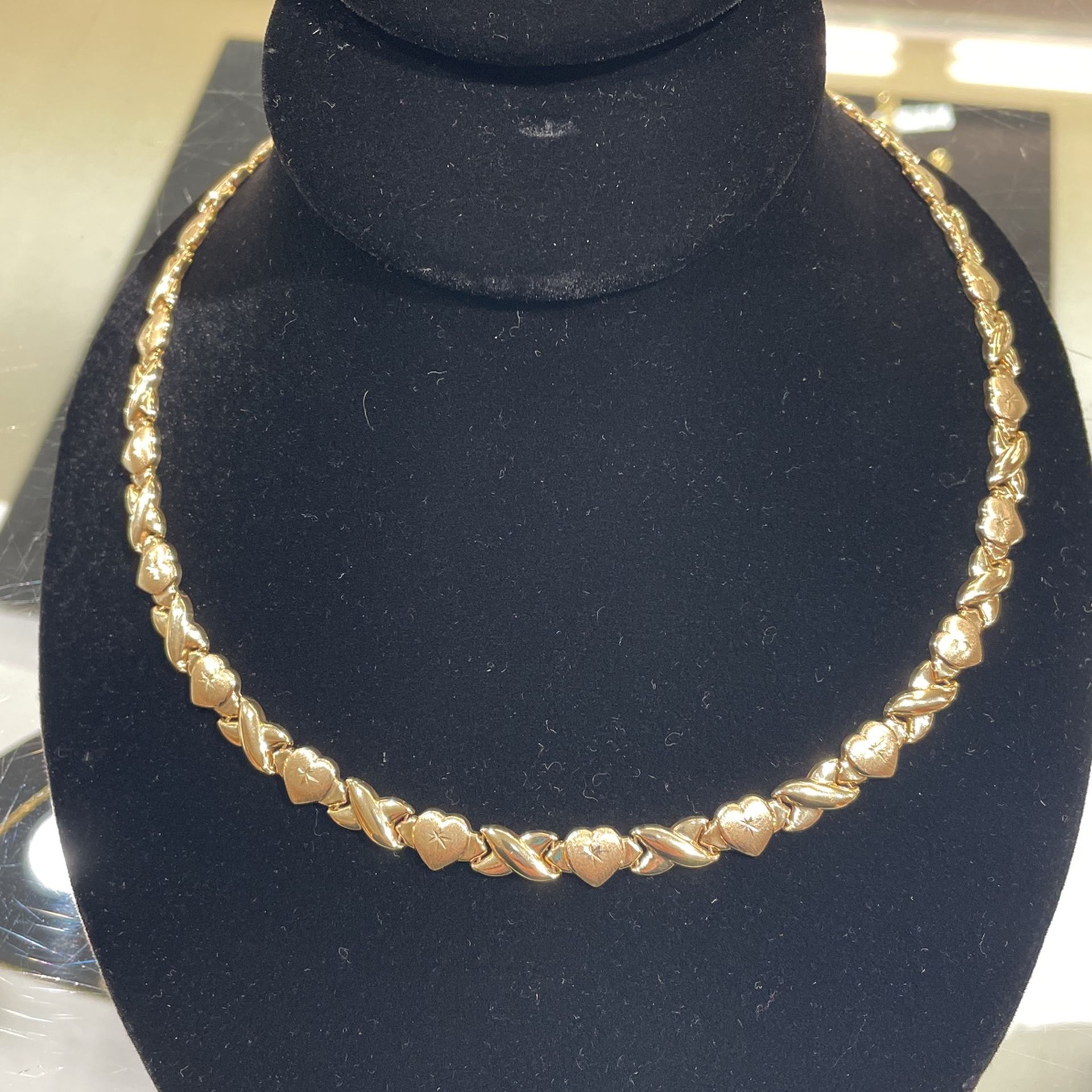 Woman’s Necklace