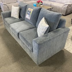 Sleeper Sofa 🥰💙 Easy Financing! Many Colors ! ♥️ $1,199