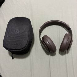 Beat Studio Pro Headphones 