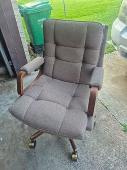 Vintage 1990 La-Z-Boy Executive Desk Chair/Mid-century style Solid Walnut & Tufted