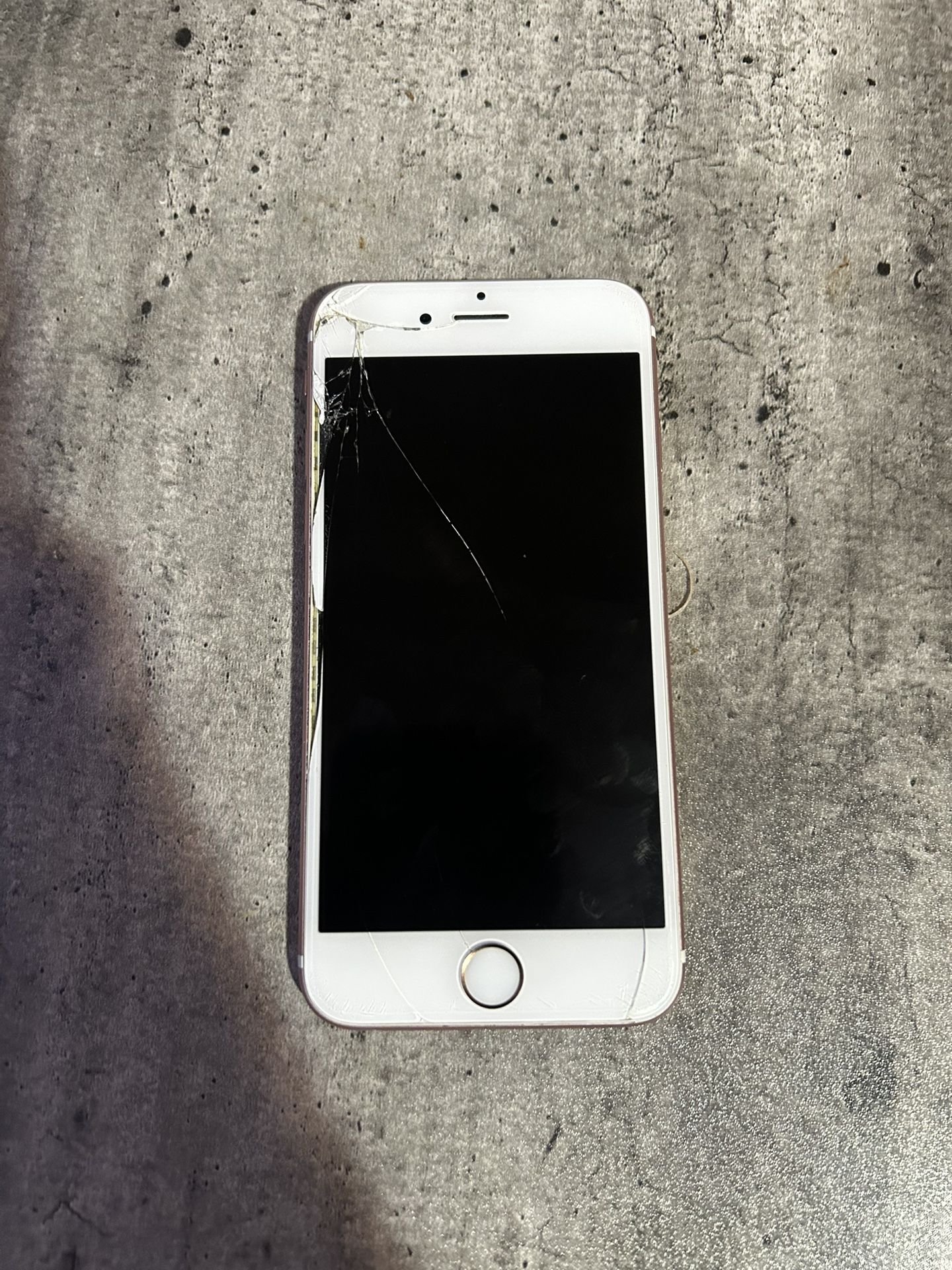 IPHONE 6s 32gb For Parts 