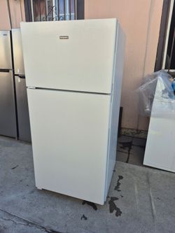 Apartment Size Fridge Like New Condition $230