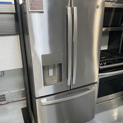 GE Stainless Steel ENERGYSTAR 25.6 Cu. Ft. French Door Refrigerator 