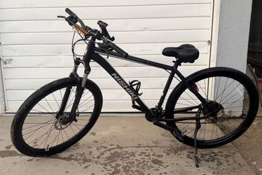 29” nishiki mountain bike