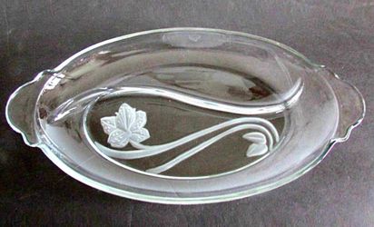 Gorgeous Vintage Anchor Glass Etched Dish
13" x 7"