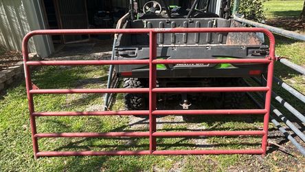 Heavy Duty Metal Corral Panel Gates