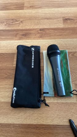 Microphone