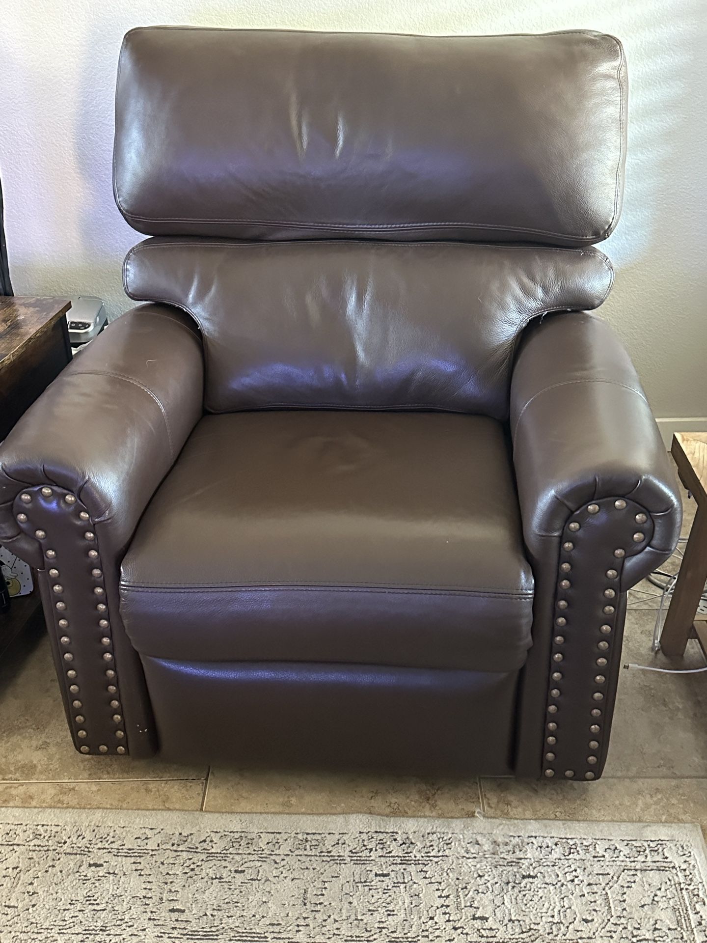 Conner Motorized Wall Hugger Recliner