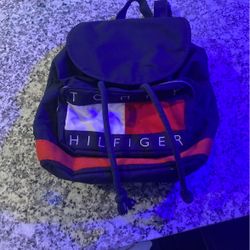 tommy hilfiger backpack 