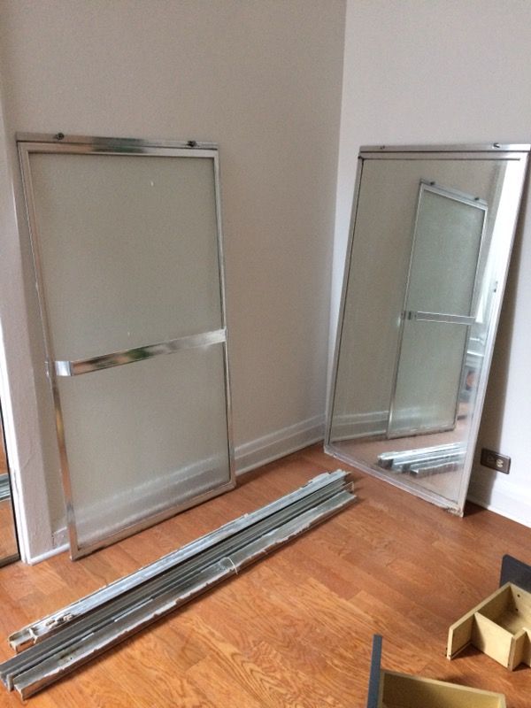 Tub Shower Doors One Side Mirror Other Frosted Glass For Tub Shower Doors One Side Mirror Other Frosted Glass For In Chicago Il Offerup
