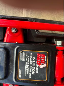 Torin REDJACKS 2-1/4 TON HYDRAULIC FLOOR JACK LIFTING RANGE 4 1/2 to 14 1/2