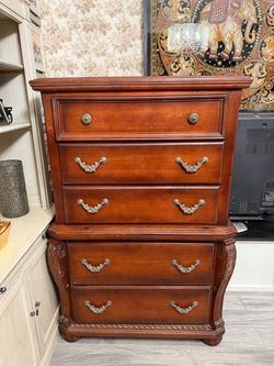 Solid Real Wood Bedroom Set – Heavy Duty – Complete Matching Set