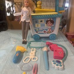 Barbie And Doctor Kit