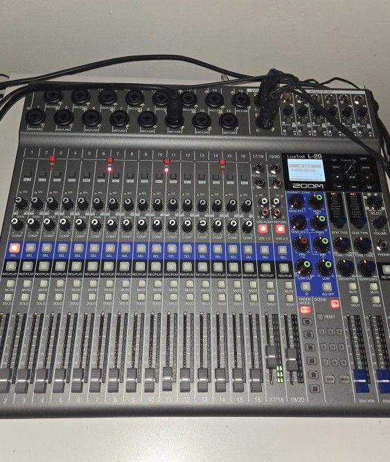 Digital Mixer Live Track L-20 LIKE NEW