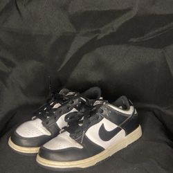 Nike Dunk Low Panda Kids Shoes Size 1 Black & White CW1588-100 Great Condition!