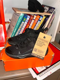 Childs Nike shoes size 12.5