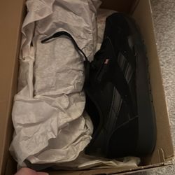 Men's classic Reebok