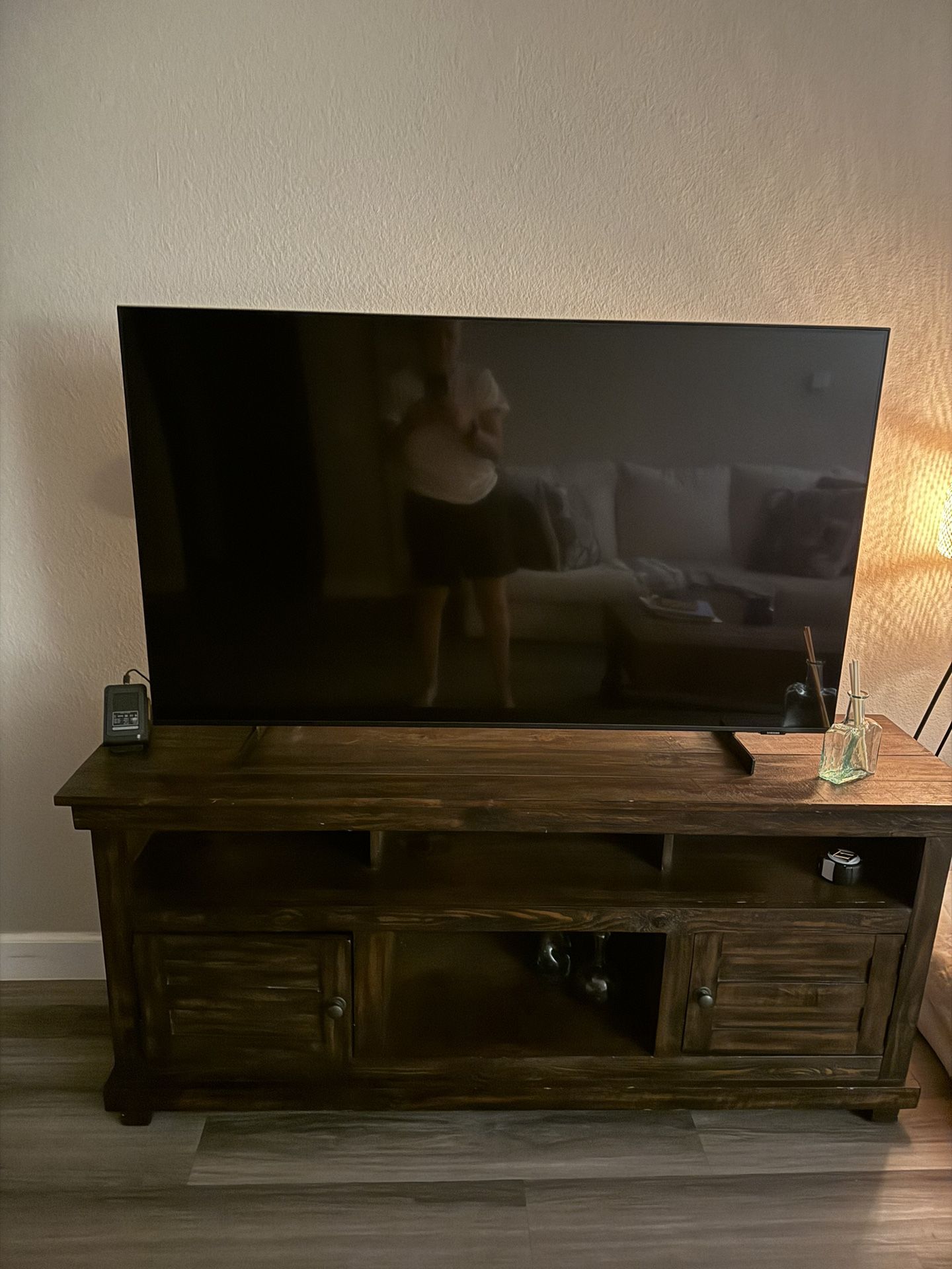 Samsung 48 Inch Smart TV