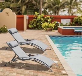 NEW 2-Pc Outdoor Aluminum Chaise Adjustable Lounge Chairs (Gray Mesh) Table