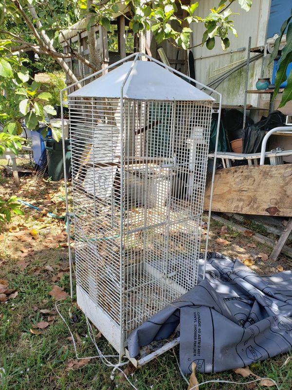 Bird cage for Sale in Miami Gardens, FL OfferUp