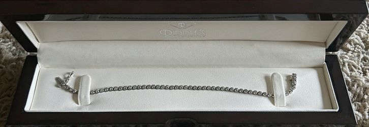 1 CTW I2 HJ 10KW tennis bracelet